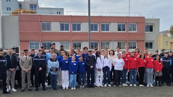 Les élèves du collège Sainte-Marie à Chartres en visite à la Gendarmerie de Lucé.